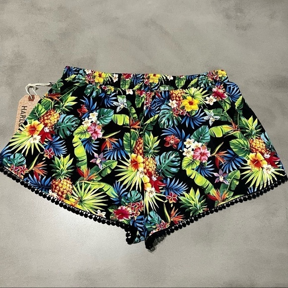 HARLOW Floral Stella Printed Bobble Shorts - Picture 2 of 5